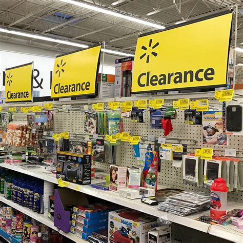 Walmart expects earnings per share to be in the range of $1.48 to $1.56 for the first quarter. Analysts were expecting $1.60 per share. It anticipates net sales to increase …